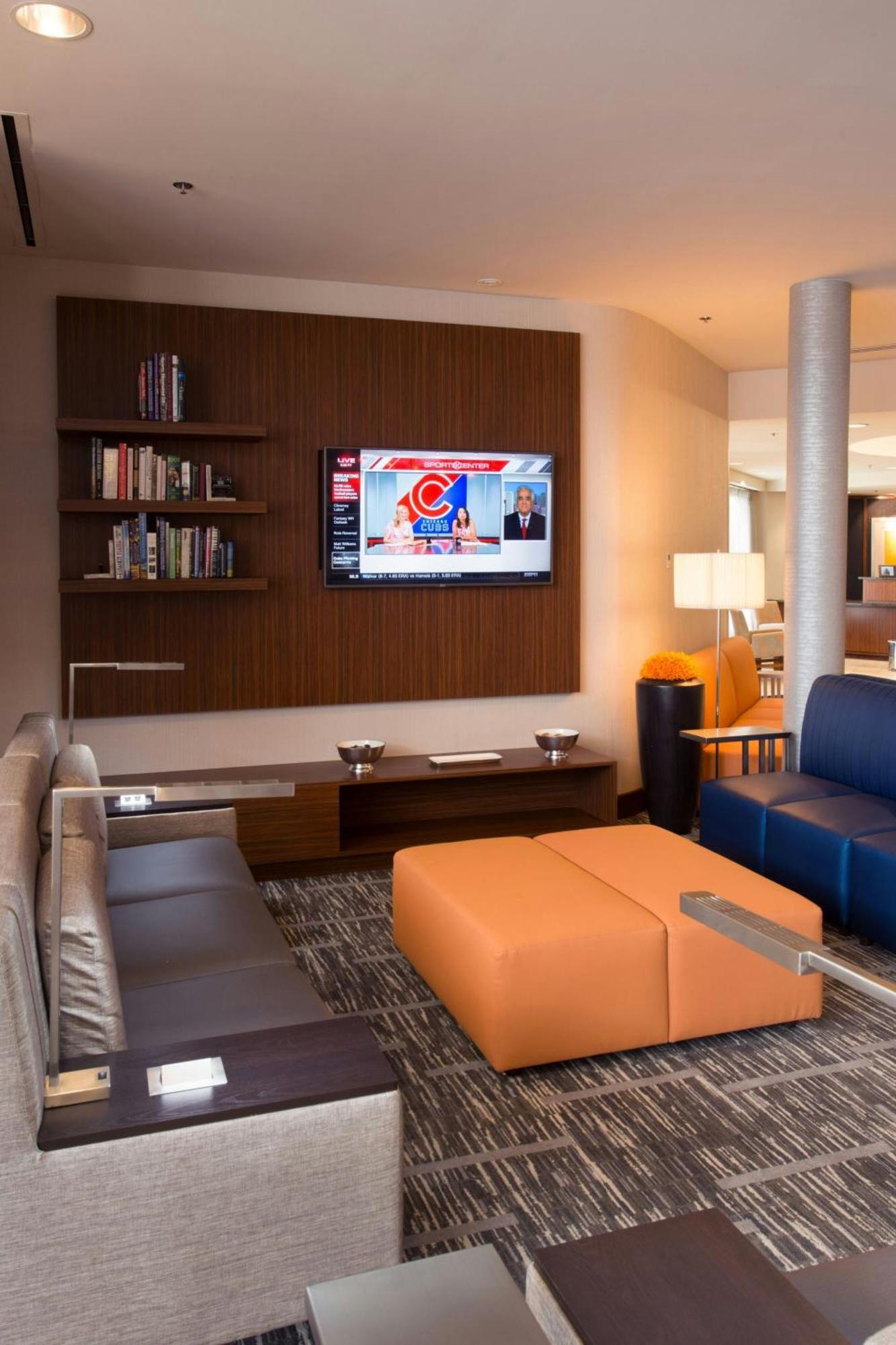 Courtyard By Marriott Canton North Canton Exterior photo