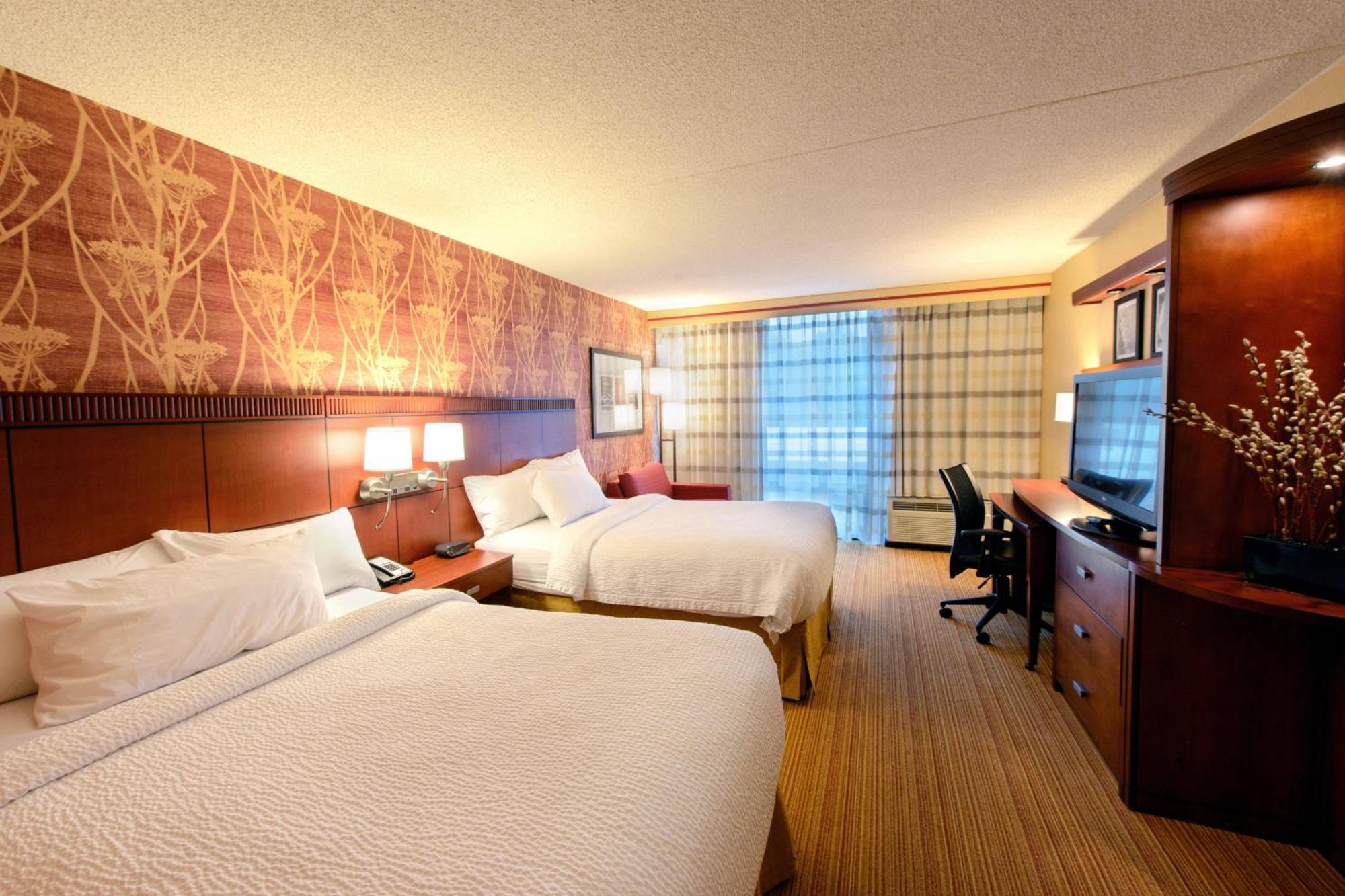 Courtyard By Marriott Canton North Canton Exterior photo