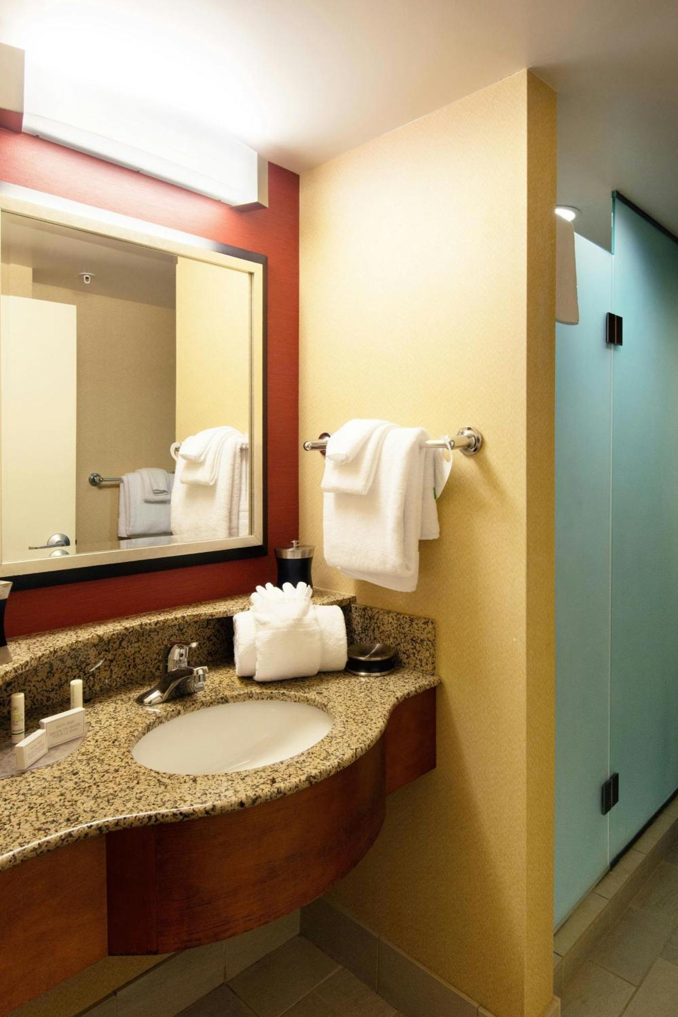 Courtyard By Marriott Canton North Canton Exterior photo